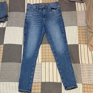 American Eagle Super High Rise Jegging